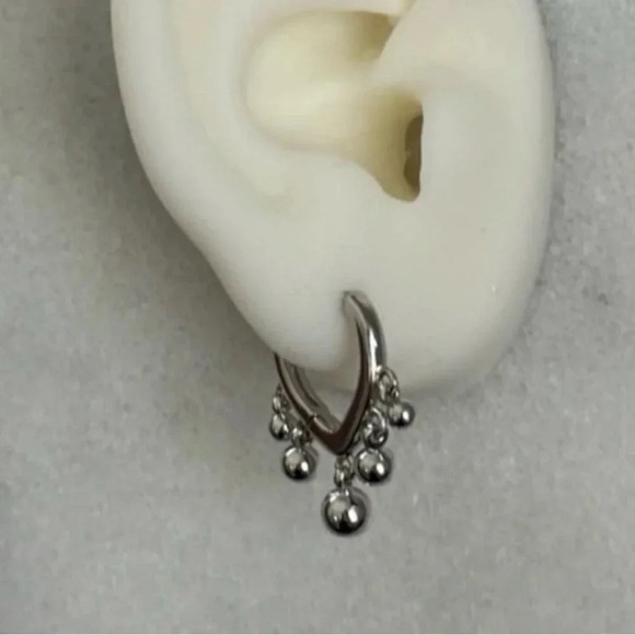 Sterling Silver Triangle Beaded Fringe Hoop Earrings 
Brand New - Picture 2 of 4